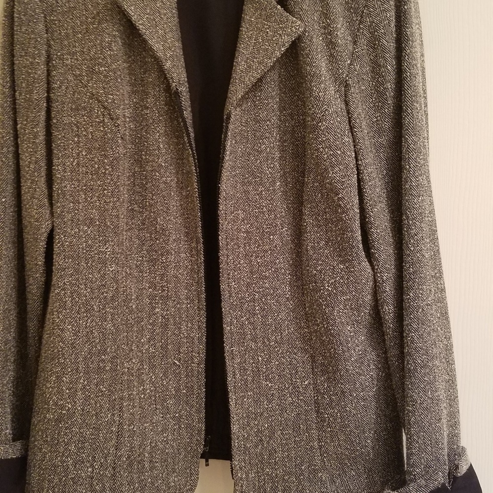 Womens Virgo Suit, Size 8